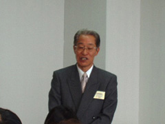 2003年度卒業生を迎えて新幹事歓迎会の写真01